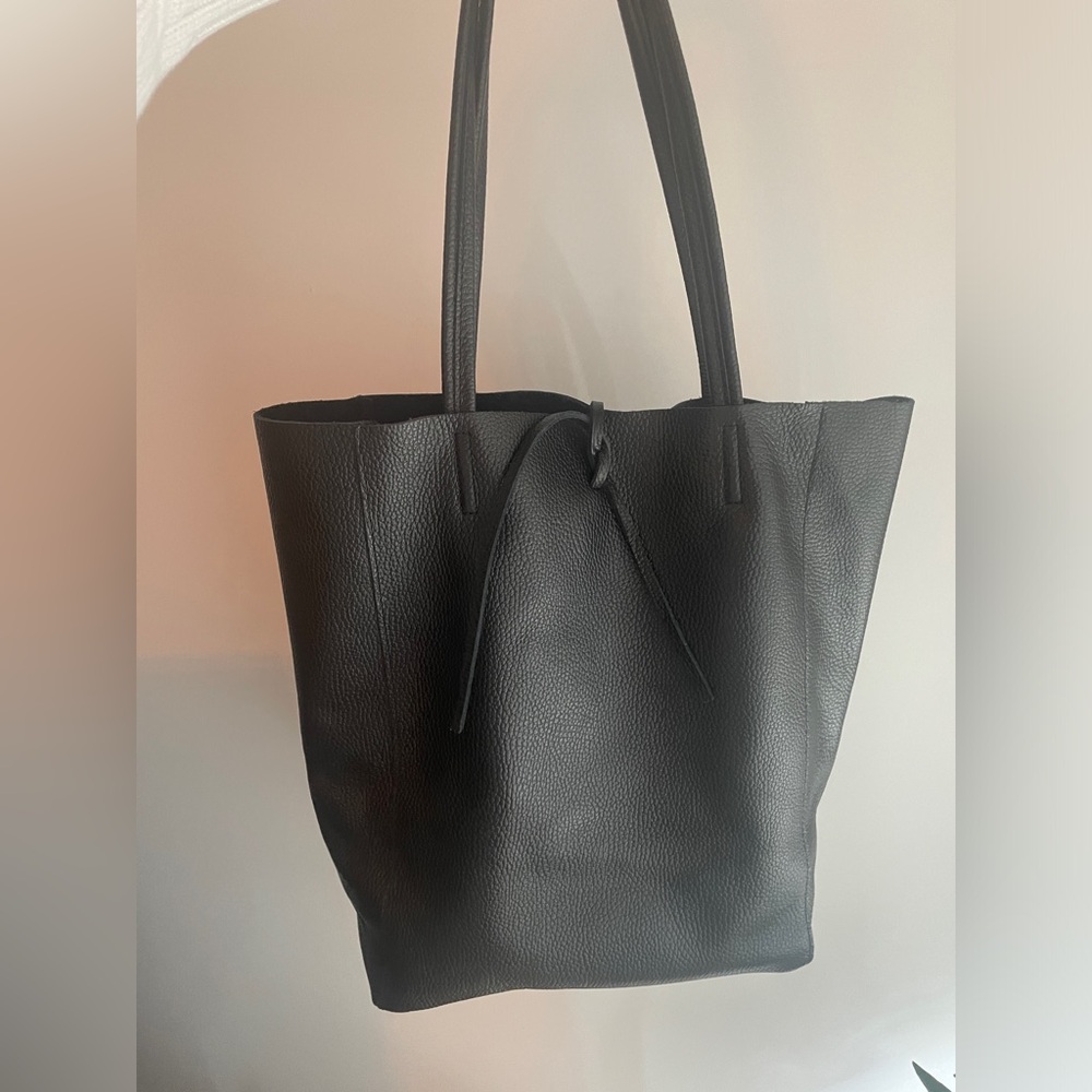 Italian leather tote bag